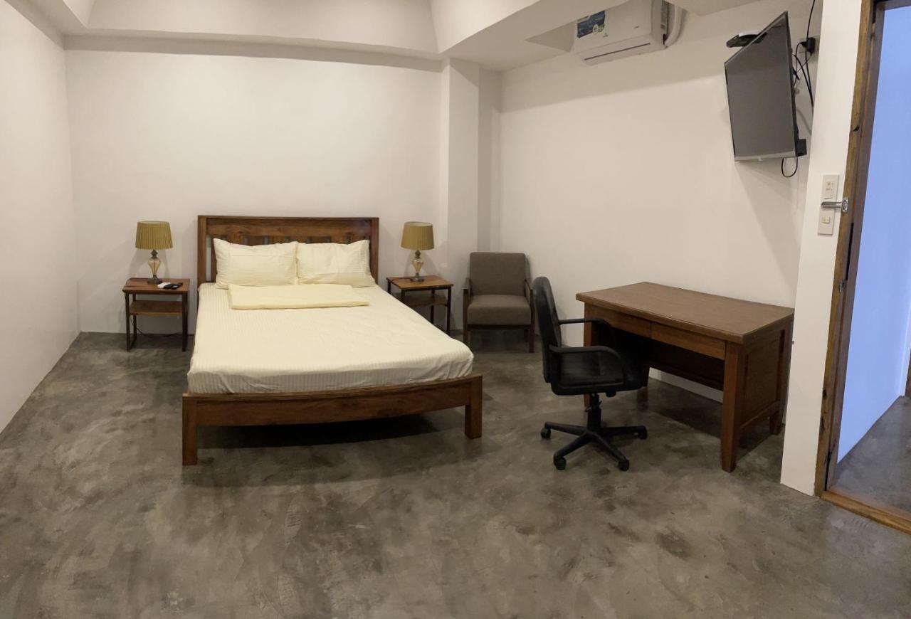 P&B Residences Legazpi Eksteriør billede